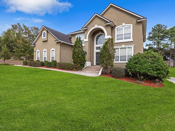 3rd image of 12537 Highview Dr