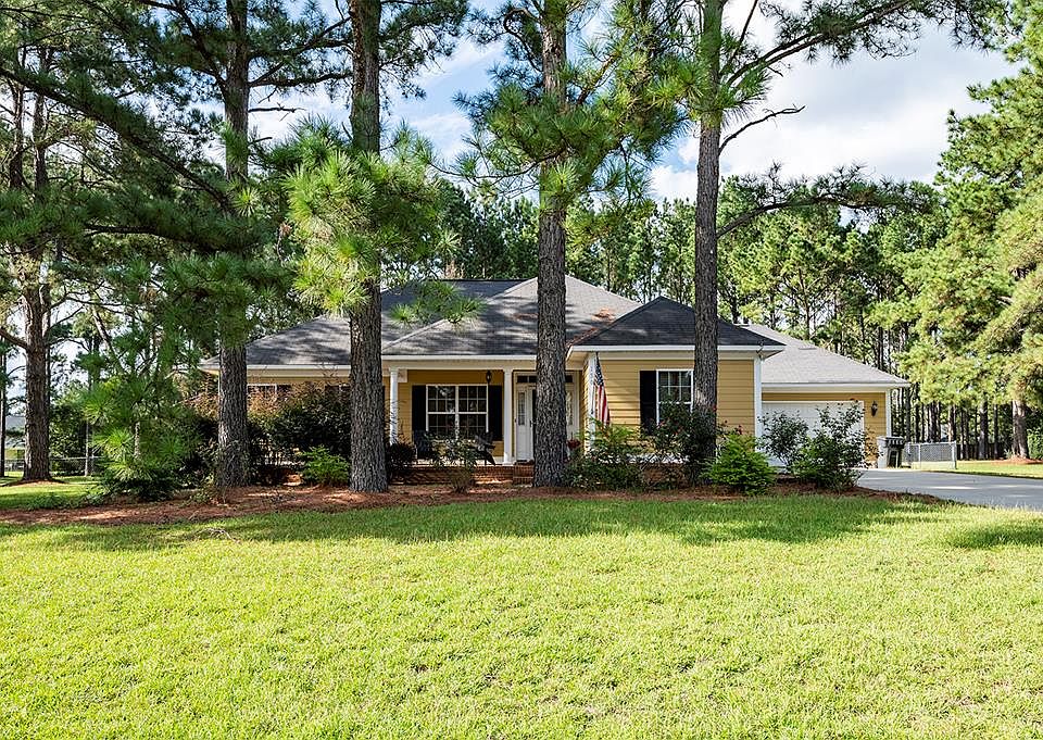 1st image of 150 Autumn Leaf Dr