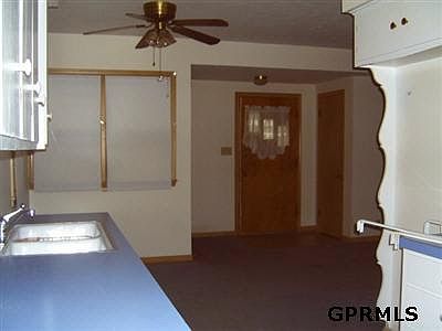 5th image of 221 Greely St