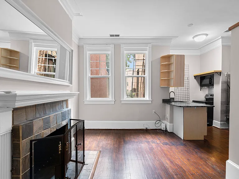 1326 Vermont Ave NW #4 — Photo 2