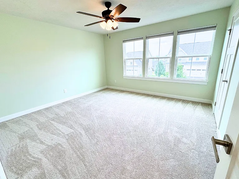 232 Regency Dr — Photo 26