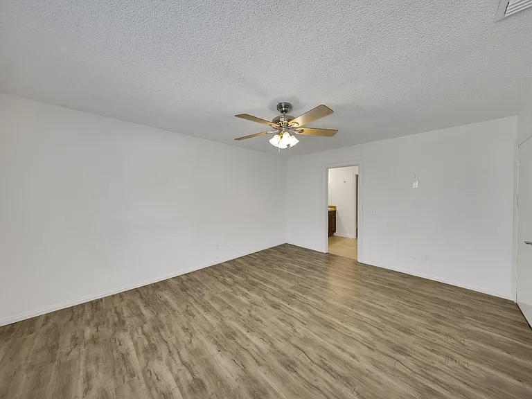 7750 Perlite Ave — Photo 29