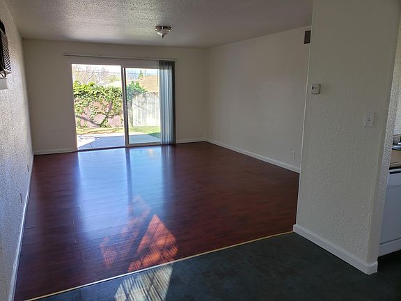 3rd image of 51 Bryan Ave