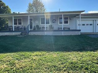 946 Pleasant Grove Rd, Independence, VA 24348