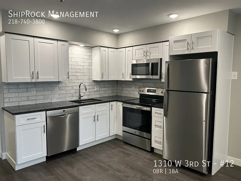 1310 W 3rd St #12 — Photo 5