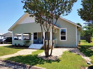 301 W Sycamore St, Bardwell, TX 75119