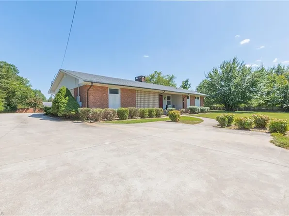 357 Birch Creek Rd, Mc Leansville, NC 27301