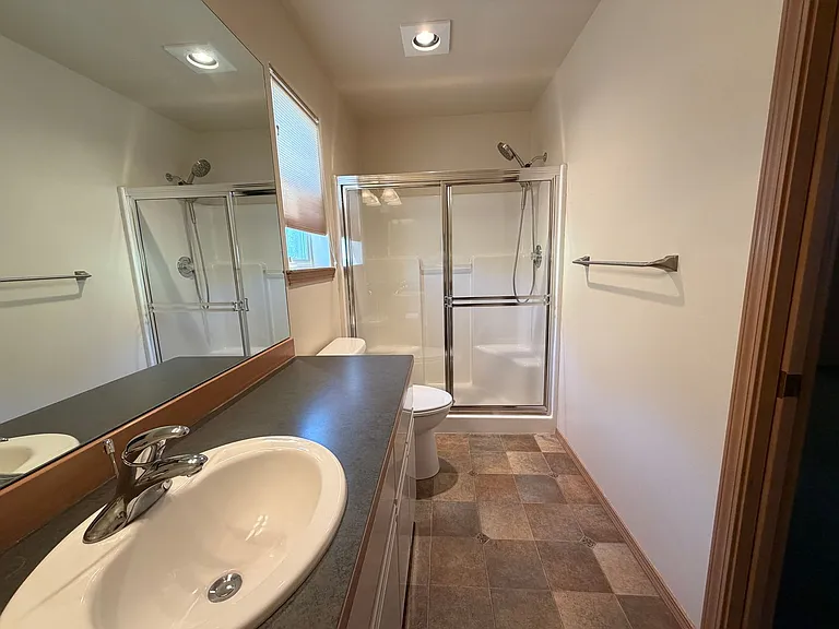 1721 Angela St — Photo 13
