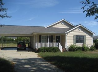211 Watkins Dr, Siler City, NC 27344