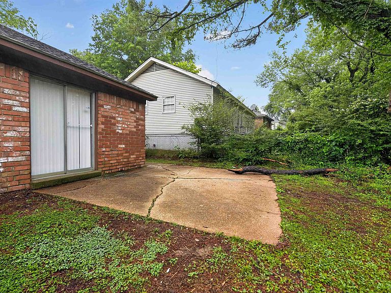 Listing photo 4