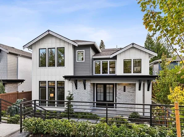215 8th Avenue W, Kirkland, WA 98033