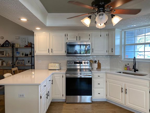 2nd image of 4405 Kings Lake Ct