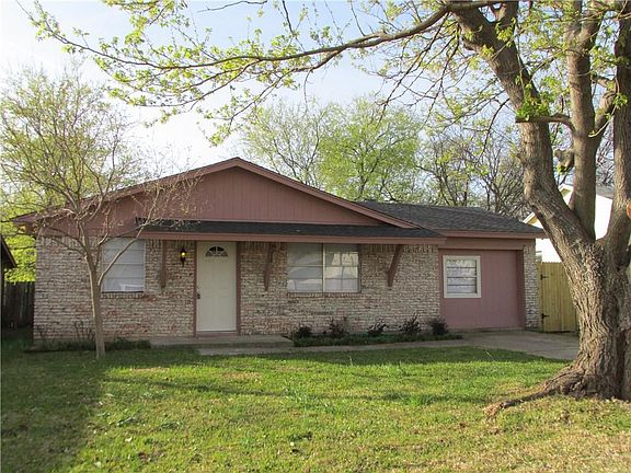 3rd image of 8213 Wyatt Dr