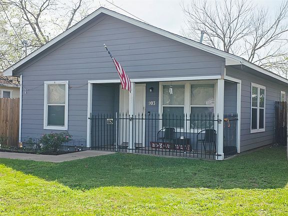 2nd image of 903 Fields St