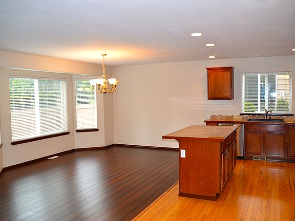 kitchen:dining_04082015