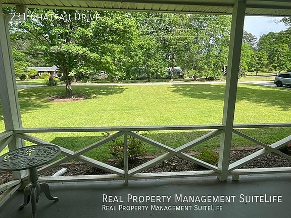 5th image of 231 Chateau Dr