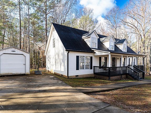 2nd image of 132 Osage Dr