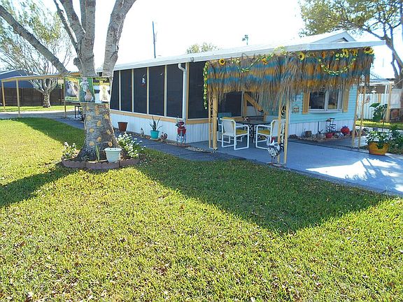2nd image of 804 N Hibiscus St