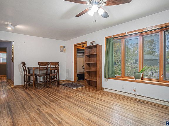 3rd image of 2304 S Holly Ave
