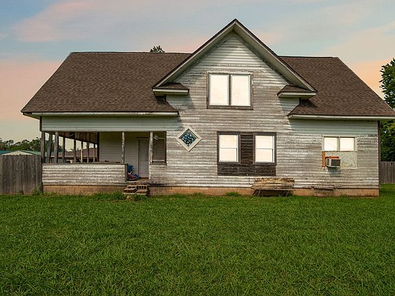 2nd image of 507 S Owen Walters Blvd