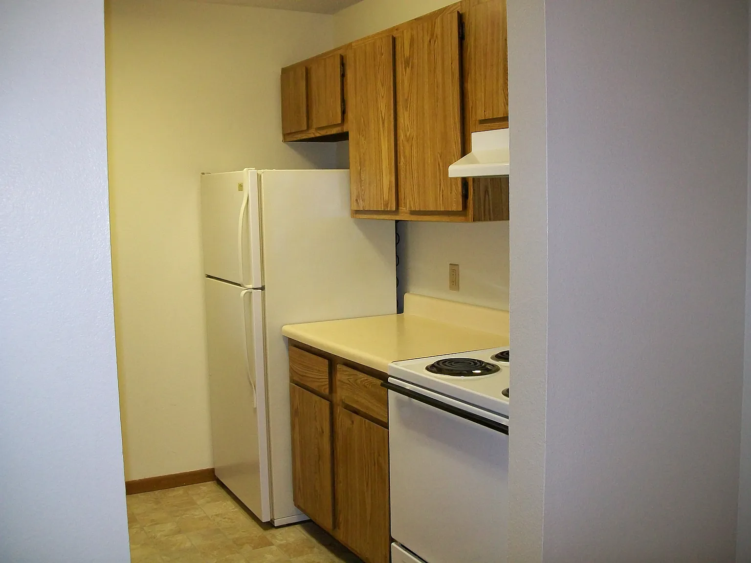 8501 Woodlawn Dr — Photo 2