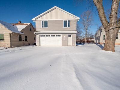 1230 Goodell St, Green Bay, WI, 54301