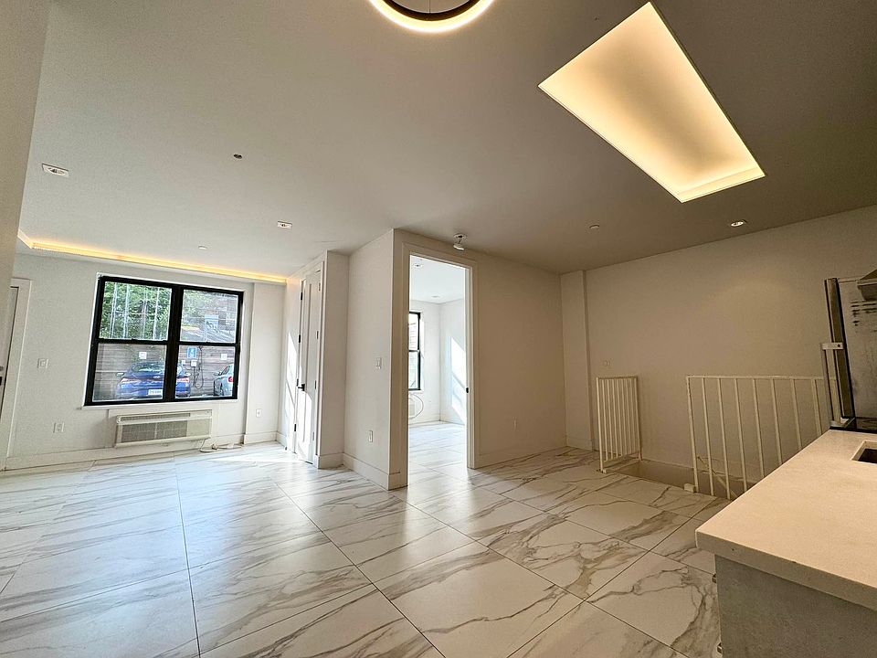 1st image of 73 Starr St APT 1A