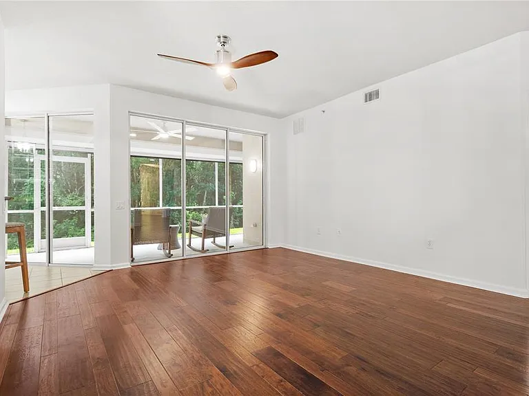 852 Lantern Way — Photo 17