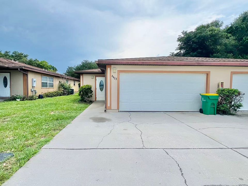 1st image of 4403 Sherwood Forest Dr