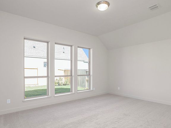 4th image of 12330 Hackberry Dr