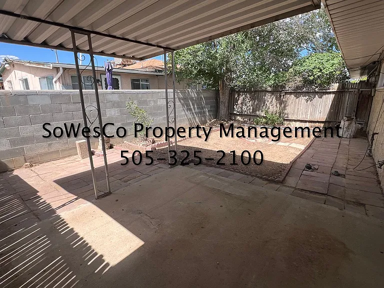 2305 Nathan Ave #B — Photo 8