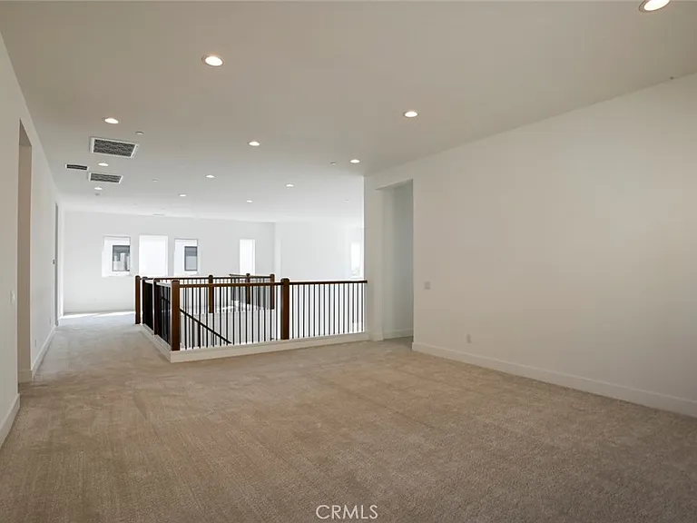 20552 Edgewood Ct — Photo 37