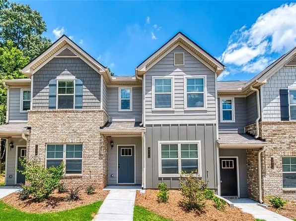 2993 Bayrose Cir, East Pt, GA 30344