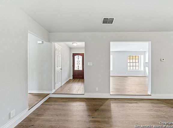 4th image of 1522 Tarton Ln