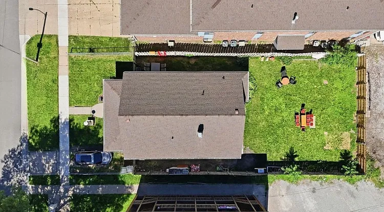 3 bed, 1.5 bath, 1694 sqft, $1,800 — Photo 4