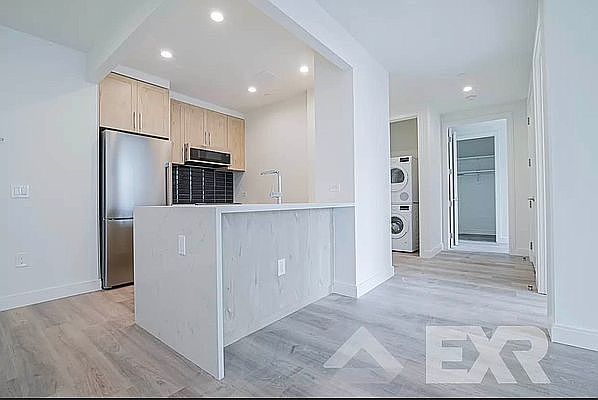 1st image of 160 Clarkson Ave APT 5N