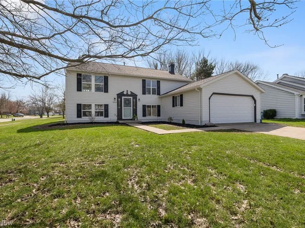 4820 Emerald Ln, Brunswick, OH 44212