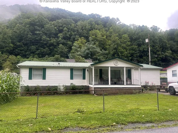 1005 Accoville Hollow Rd, Accoville, WV 25606