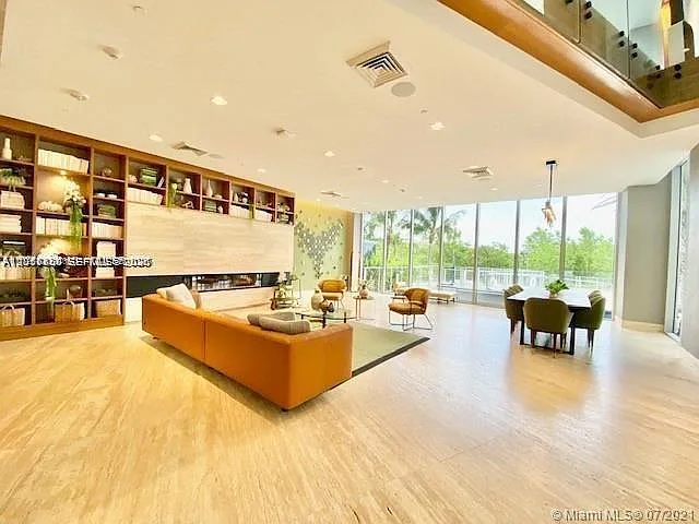 16385 Biscayne Blvd #702 — Photo 35