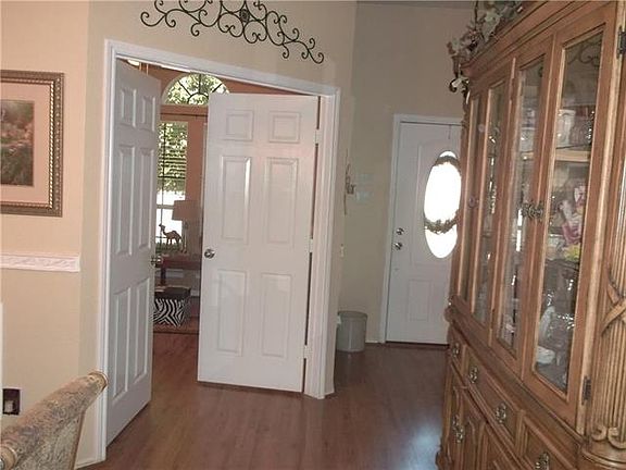 5th image of 9641 Orinda Dr
