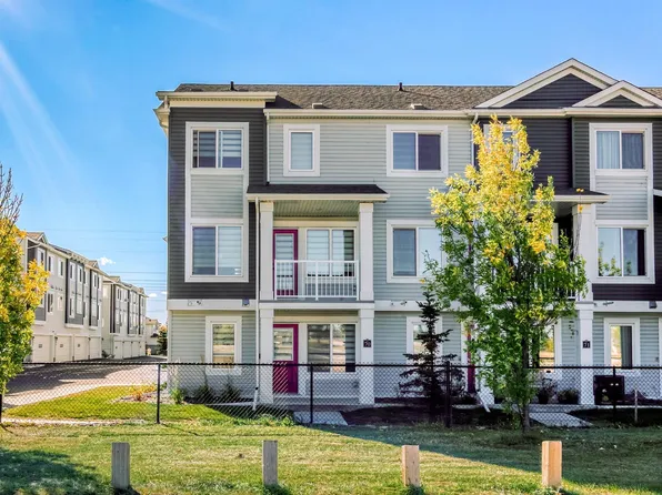 16335 84th St NW #70, Edmonton, AB T5Z 0S2