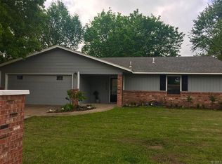 512 SE 13th Ct, Pryor, OK 74361