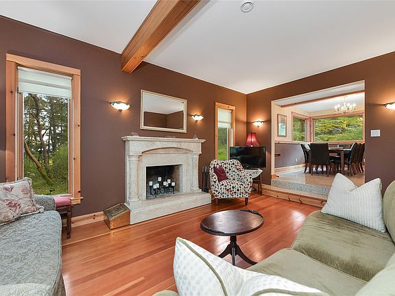 2nd image of 4836 Spring Rd