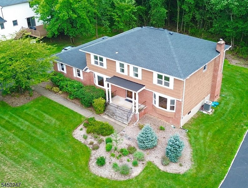 1st image of 47 E Cheryl Rd