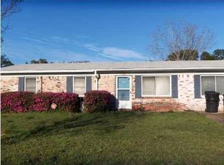 3060 Newton Dr, Pensacola, FL 32503