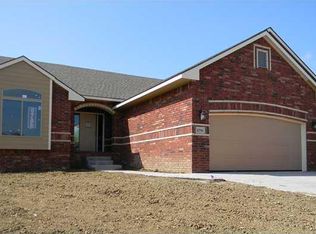 12716 E Cherry Creek Ct, Wichita, KS 67207