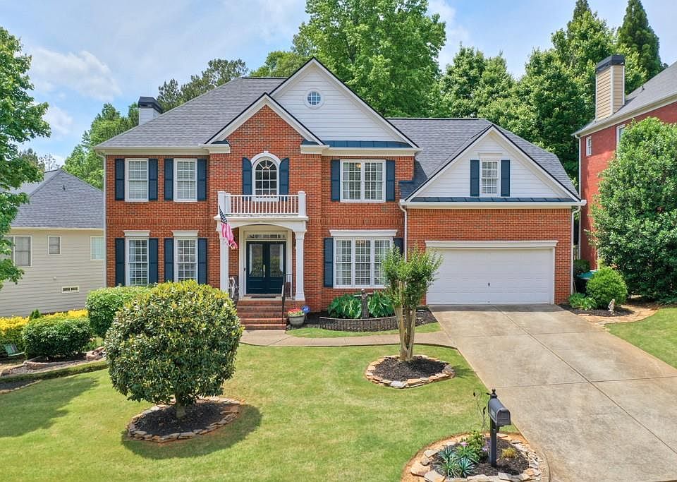 1st image of 1020 Queensgate Dr SE