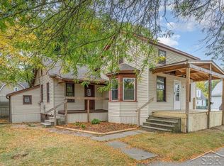 1121 Throop St, Saginaw, MI 48602