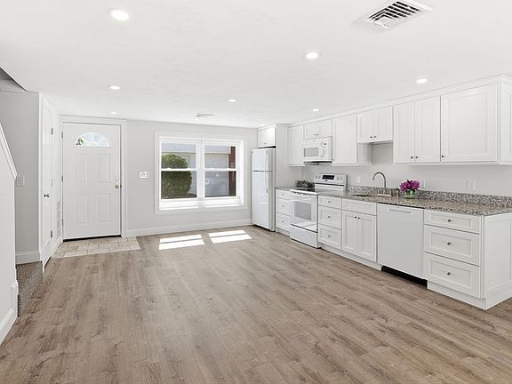 5th image of 66 Pine Valley Dr #66