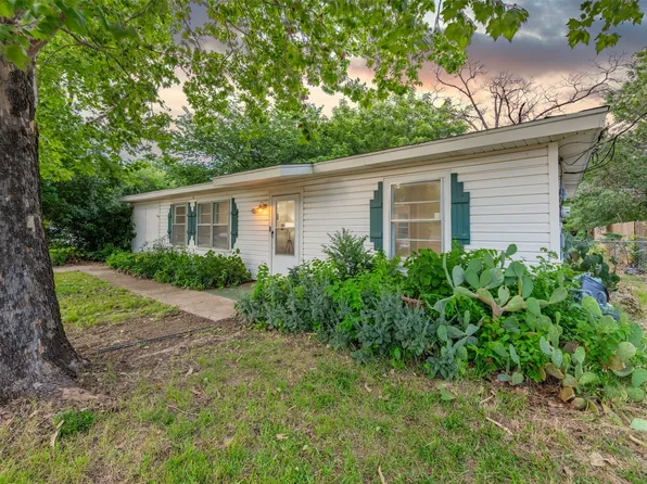 416 Arthur Dr, Hurst, TX 76053